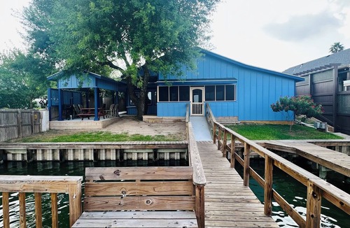 Arroyo City Cabin | Marina’s Cozy Cottage. Family friendly with cold AC in summer and warm winters!