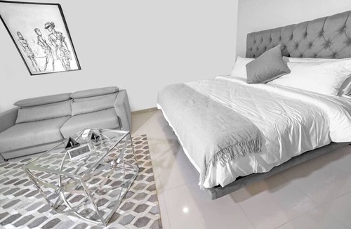 Tijuana Bed & Breakfast | MarvelousStudio KingBed - 10minWalkToBorder