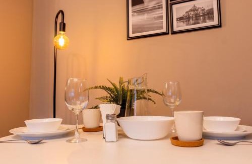 Zona Rosa Apartment | Master Suite a few steps Reforma & US Embassy