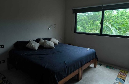 La Veleta Hostel | Maui Hostels Tulum