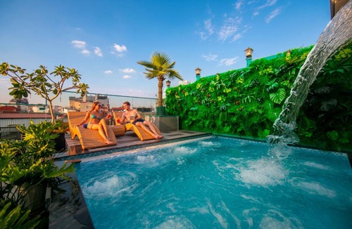 Hang Buom Hotel | MAY DE VILLE Lumiere Hotel