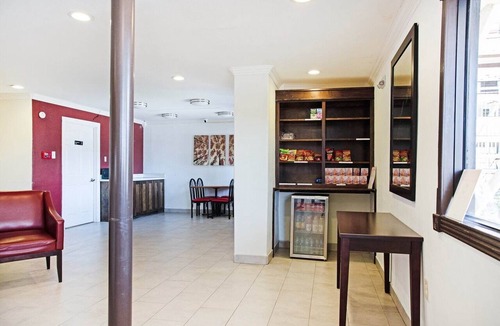 McAllen Apartment | McAllen TX |Queen Bed