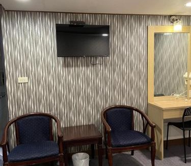 Sinsing District Hotel | Mei Hua Hotel