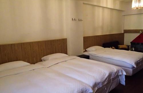 Hualien City Centre House | Meow G Cafe Hostel
