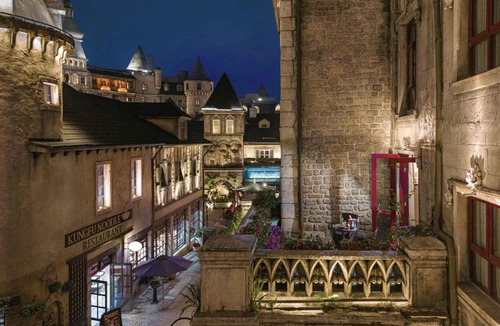 Hoa Vang Hotel | Mercure Danang French Village Bana Hills