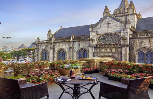 Hoa Vang Hotel | Mercure Danang French Village Bana Hills
