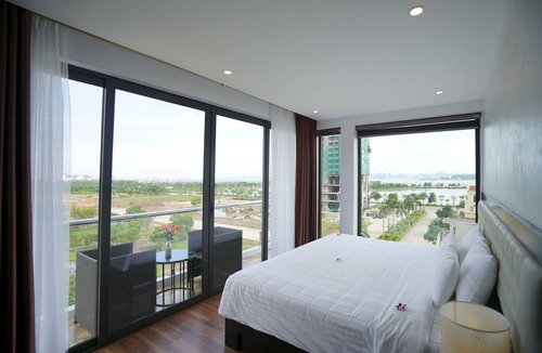 Ha Long Hotel | Merit Hotel