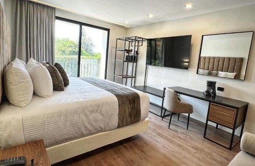Zamora de Hidalgo Hotel | Meson del Valle