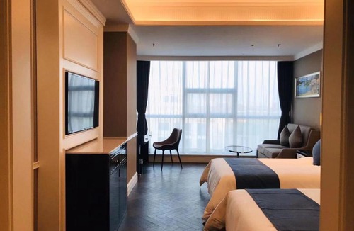 Yangpu Hotel | Metropolo shanghai Yingao Road Subway Station