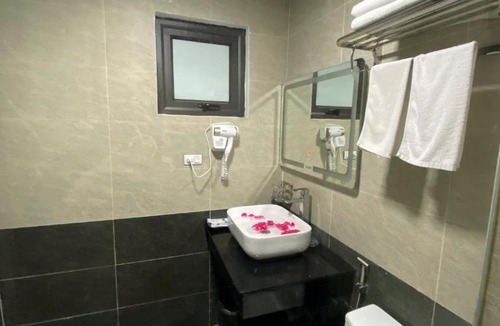 Hai Ba Trung Hotel | MHouse Villa