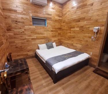 Meo Vac Hotel | Miêu Vương Homestay Mèo Vạc
