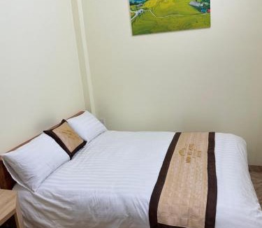 Dong Van Hotel | minh hieu hotel