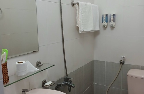 Tan Binh Hotel | Minh Hieu Hotel