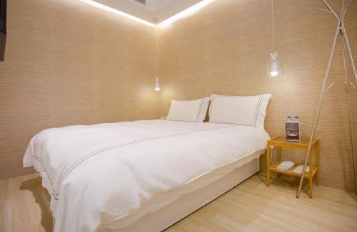 West District Hostel | Mini West Hotel