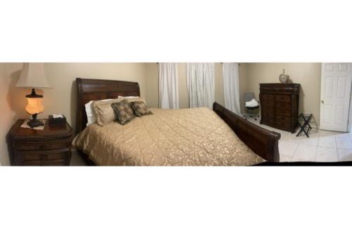 Pharr House | Minutes to Shopping, Dining and Fun Family Stay - Sleeps 6
