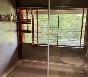 Huong Thuy House | Moc Homestay & Villa