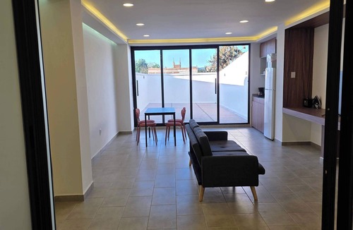 Tacuba Apartment | Modern 1-Bed Apartment in Miguel Hidalgo with Balcony