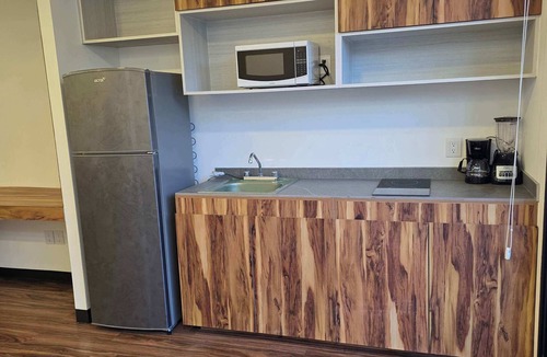 Tacuba House | Modern 2-Bed Apartment with Balcony & Travel Advisor