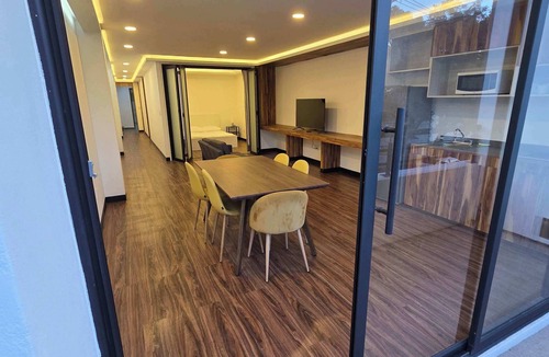 Tacuba House | Modern 2-Bed Apartment with Balcony & Travel Advisor