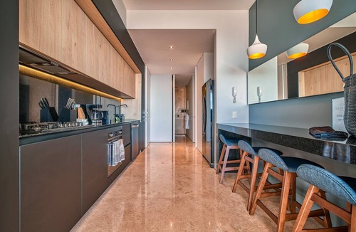 Alta Vista Apartment | Modern and NEW CONDO at SOHO-Rooftop Pool