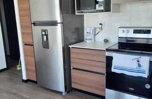 Zona 10 Apartment | Modern Apartment in Zone 10 | 10 Minutes from the Airport