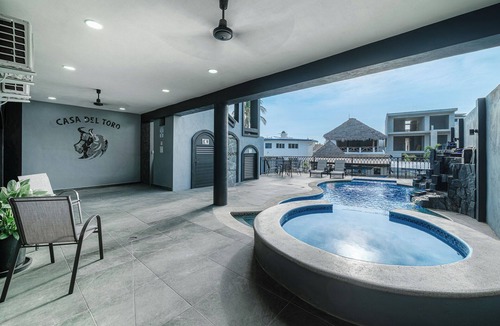 Barra de Navidad Apartment | Modern Apartment in the Heart of Barra de Navid