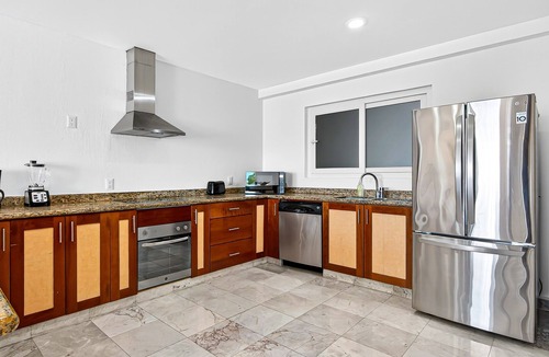 Conchas Chinas Apartment | Modern coastal villa with ocean views, pool, WiFi & full kitchen