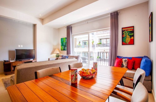 Emiliano Zapata Condo | Modern Condo @ Zenith in Zona Romantica | 2 Baths, Pool, Gym