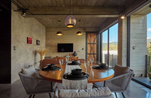 San Felipe del Agua Apartment | Modern Design Apartment w/Stunning Mountain Views