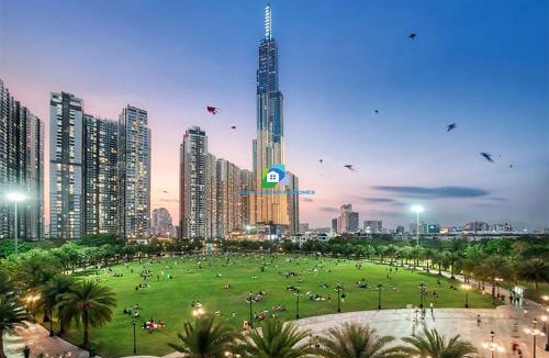 Hang Xanh Apartment | Modern Elegance in Central Park