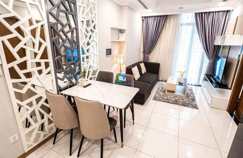 Hang Xanh Apartment | Modern Elegance in Central Park
