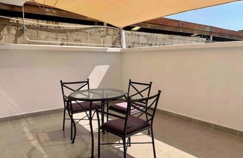 Los Mochis House | Modern Loft with Terrace and Private Entry in Leon
