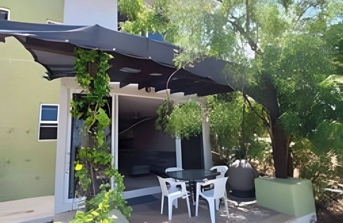 Bajos de Chila House | Modern Oasis Full House w/Pool