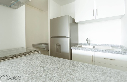 Nativitas Apartment | Mondern 2 BR Apt with Balcony, Parking & Kitchen