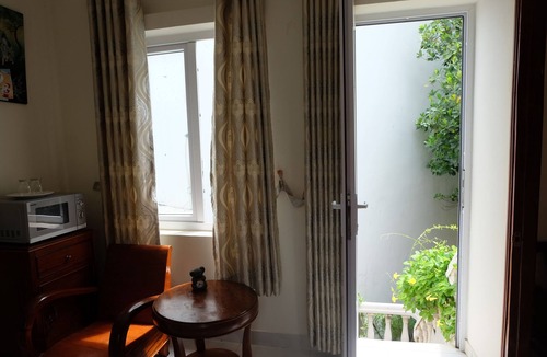 Tran Phu Beach House | Moon house tropical garden - Lavender