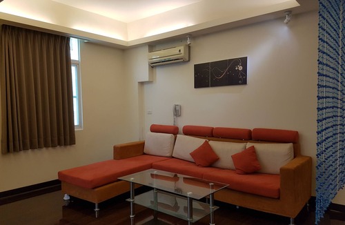 Zhongpu Hotel | Moon Villa