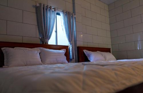 Tinh Bien Hotel | Motel KIM PHÁT LUXURY - Núi Cấm