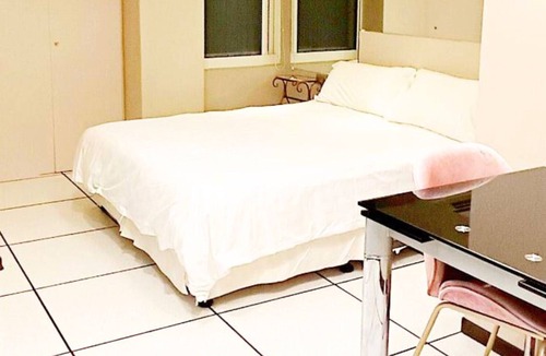Zhongshan Apartment | 【MRT Elegant Room】Monthly Stay