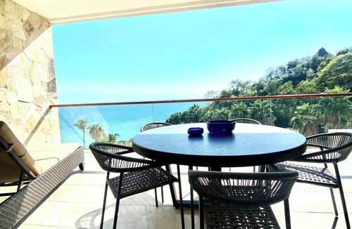 La Cruz de Huanacaxtle Apartment | SPECTACULAR BEACH FRONT CHARMING apartment in Enchanting Punta de Mita