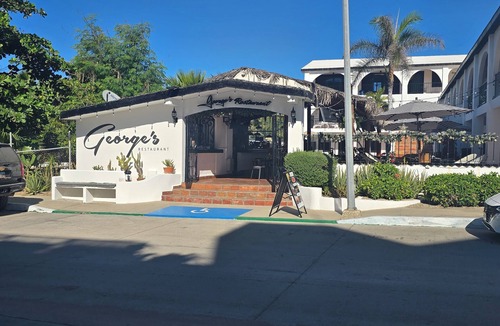 San Jose del Cabo House | Entire House/Casa in La Playita