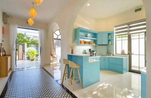 An Hai Đong House | My Khe Beach 4BR Villa: Jacuzzi, Sauna, Pool Table