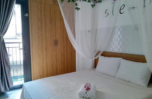 Downtown Ho Chi Minh City House | Na's House