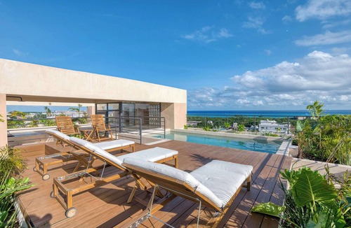 Luis Donaldo Colosio Apartment | Nalú: Loft with private plunge pool and ocean view