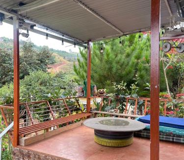 Lam Ha House | NamBanhomestay&cafe Linh Ẩn Tự