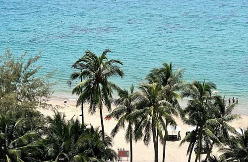Vinh Phuoc Apartment | Nata Seaside Home - Spacious Beachfront Stay