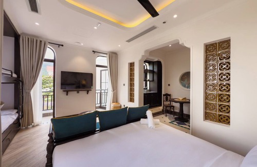 Tho Quang Beach Hotel | Natalie Indochine Mountain Villa Da Nang