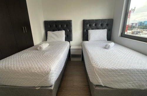 Zona 10 Apartment | NEO Apartamentos Z10 GT 2 Habitaciones AC Cerca Oakland Place Wifi Gimnasio Parqueo