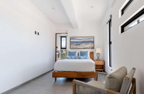 Centro Apartment | NEW 2BR Apartment Walk to Marina & Downtown