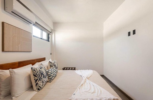Centro Apartment | NEW 2BR Apartment Walk to Marina & Downtown