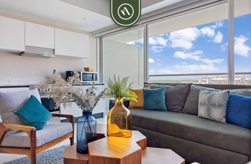 Flamingos Apartment | New 2BR APT - Beach Access - Pool - GYM - Jacuzzi